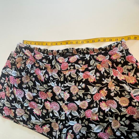 Torrid Floral High Waisted Shorts Womens Size 4X Black & Pink Pull On Casual - Picture 7 of 9